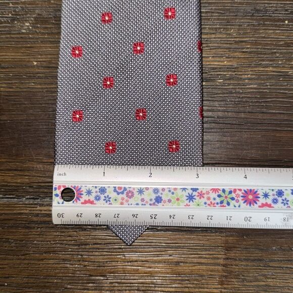 Ike Behar Grey with Red Silk Tie - Picture 4 of 7